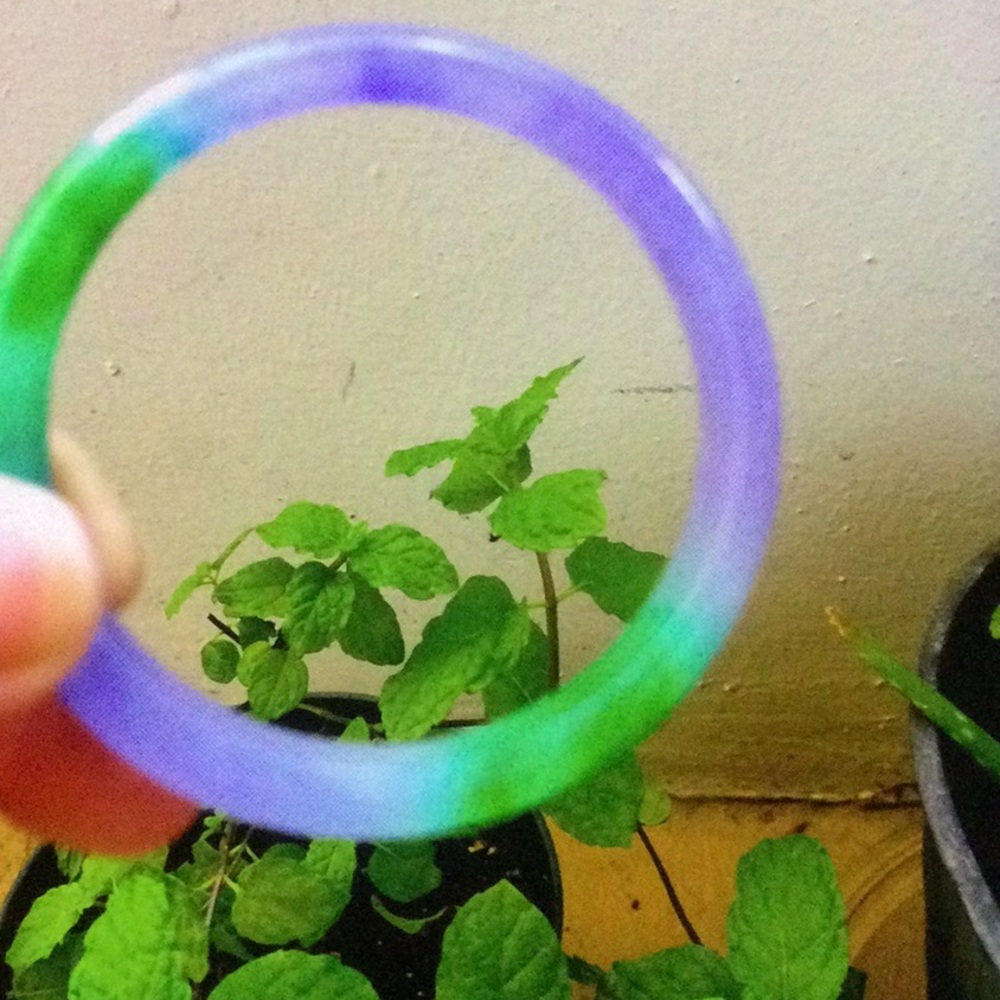 JADE Bangle solid two tone Green & Lavender from Burma. - Picture 4 of 6